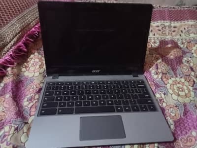 laptop for online working and office work