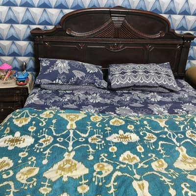 Bed + 2 Sidetables + Dressing Table + Matress