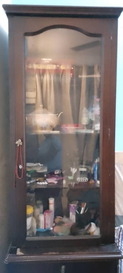 wood and glass shelves divider