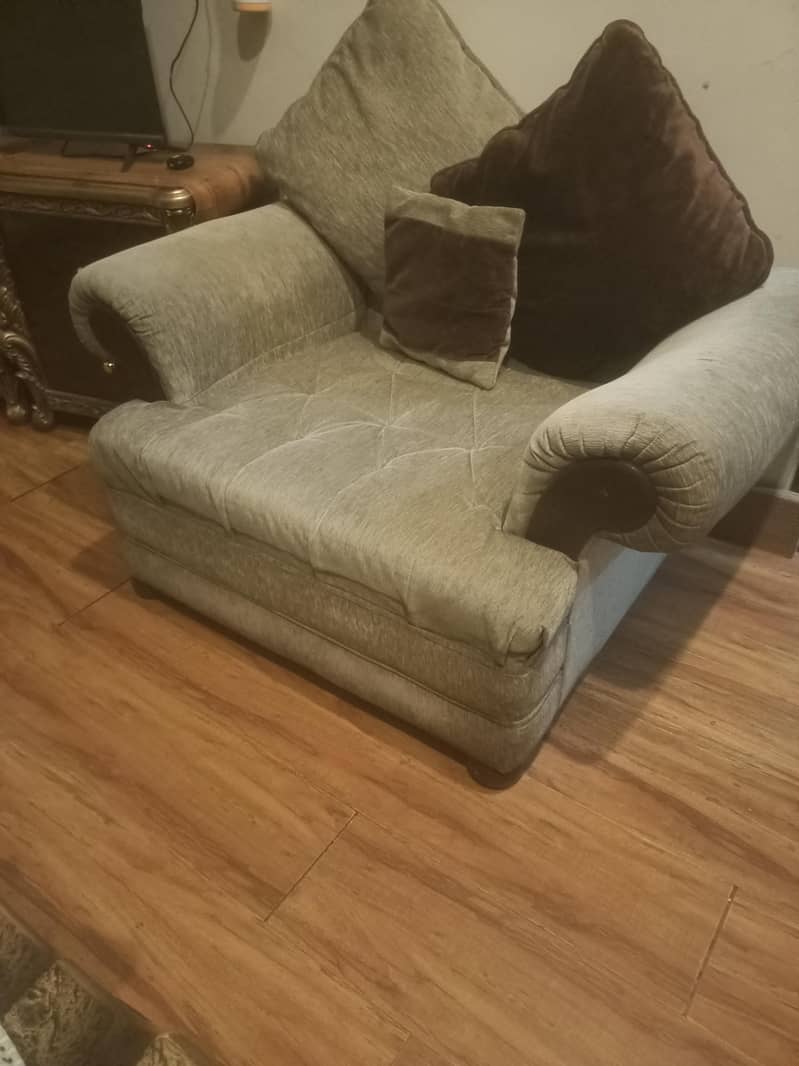 sofa set with table 3