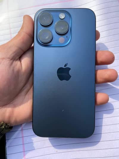 iphone 15 pro. jv  256