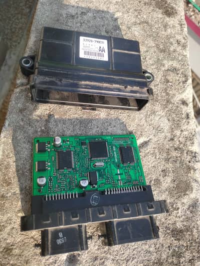 Carry Bolan 2018 Ka computer System For Sale (Khrab hai But Repaired