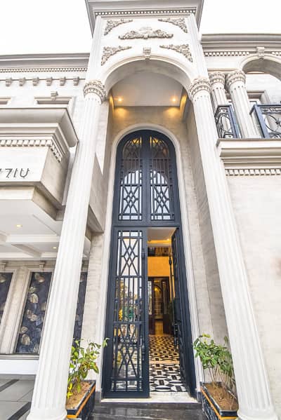 Fully Furnished 1 Kanal Adorable Bungalow On Top Location For Sale in Phase 7 DHA Lahore