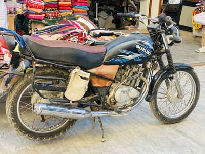 SUZUKI GS 150 MODEL 2013