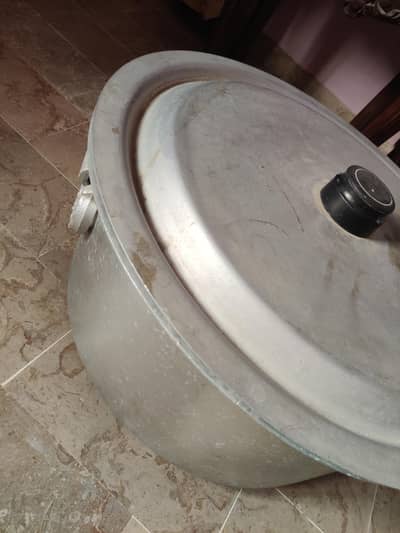 cooking pot