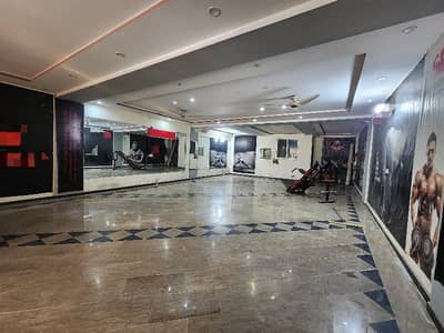 10 Marla Floor Available For Rent