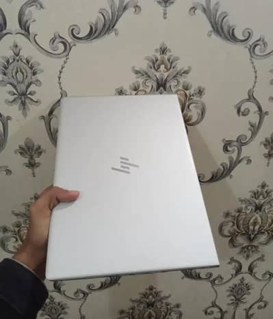 hp laptop 8th generation icore7/5