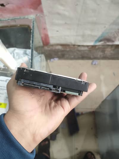 Seagate hard drive 4 terabyte condition like new with 100 health