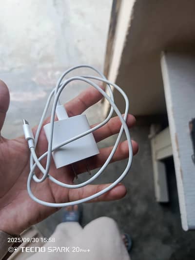 Apple 25 watt orignal Adapter charger