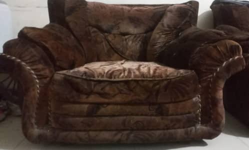 Luxury Royal Look Sofa Set