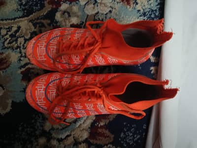 FOOTBALL SHOES STUDS