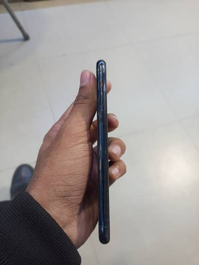 Iphone 11 pro factory unlock