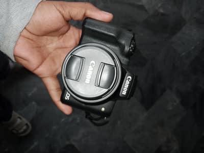 Canon E05 M50 Mark 2