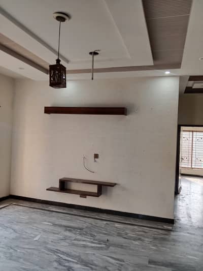 10 MARLA LOWER PORTION FOR RENT WITH OUT GAS