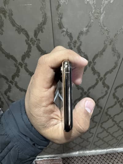 Iphone xs dual physical +esim pta approved