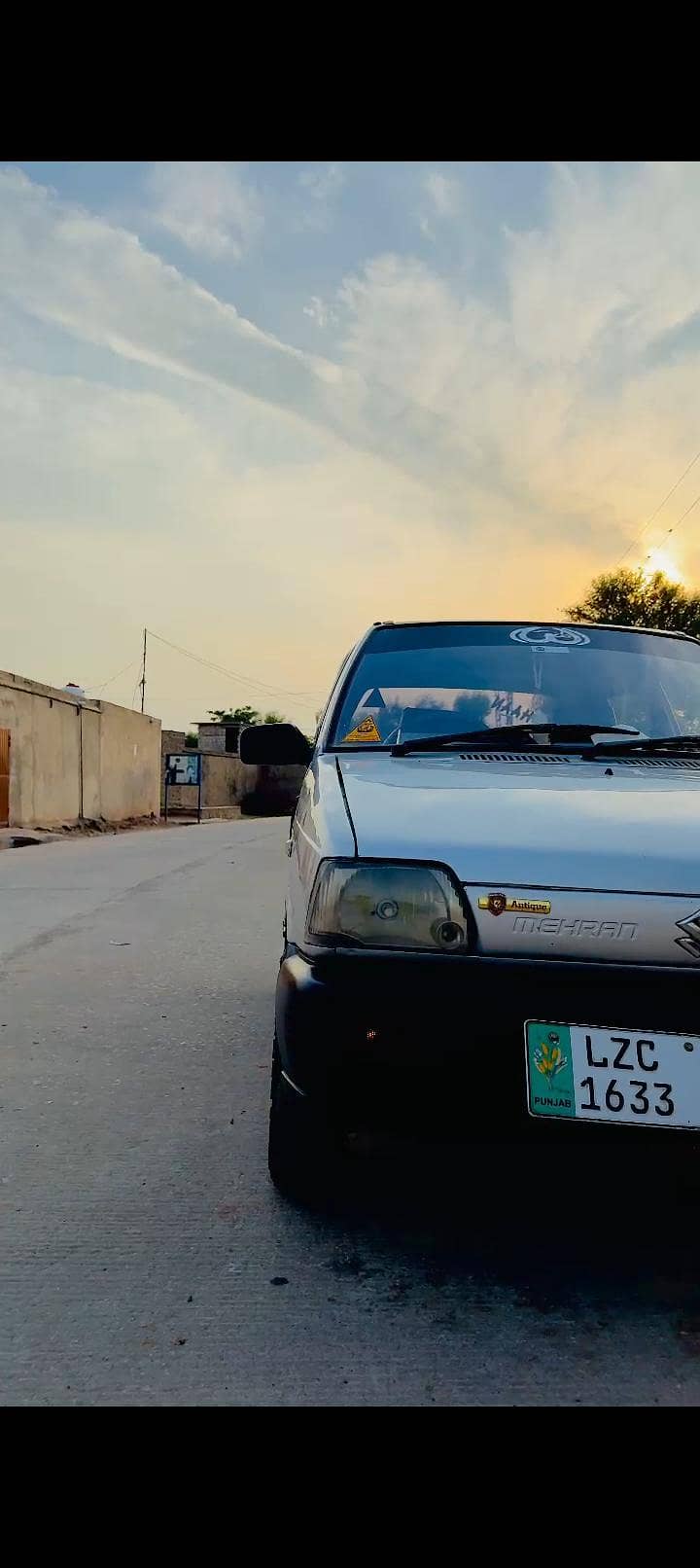 بائ 10 گاڑی کی    کنڈیشن اوکے کوئی کام نہیں ہے بیچ میں بالکل ہر چیز سے 5