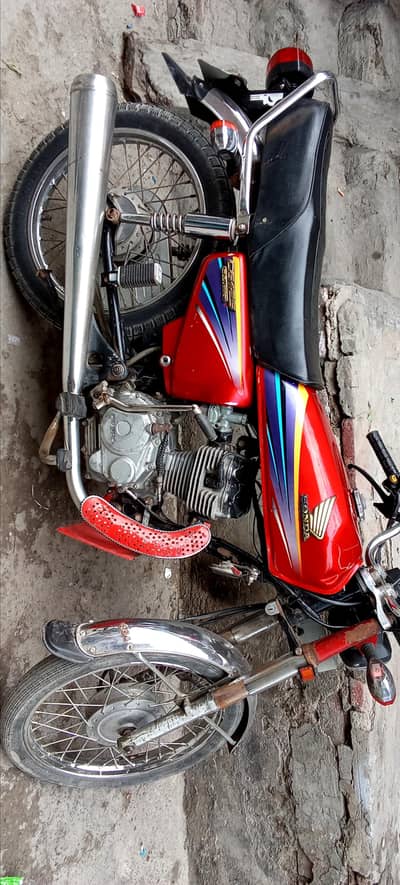 O3OO7896O65/TOTAL GENIUNE HONDA CG 125 MODEL 2012