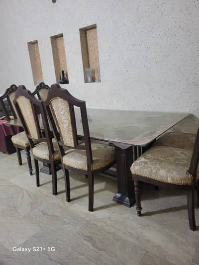 Dining Table with 6 chairs