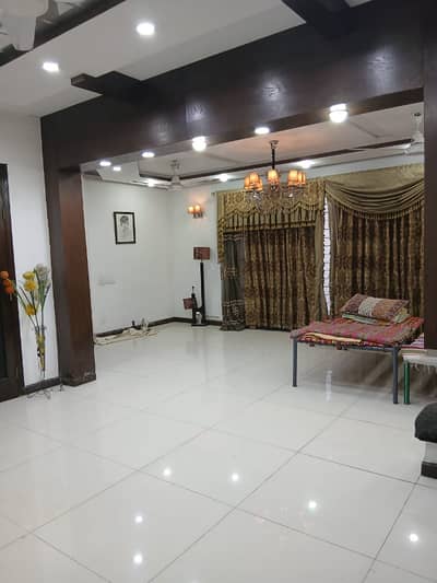 10 Marla Lower Portion For Rent In Wapda Town Phase 1 Lahore