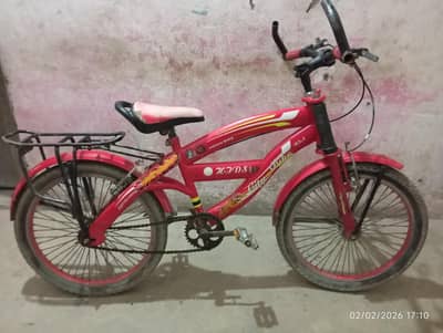 Medium cycle for sale contact 03094037990