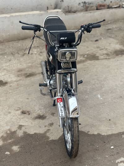 United 70cc Bike for Sale – Neat & Well Maintained