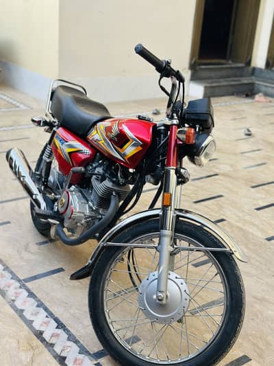 Honda CG125 2025