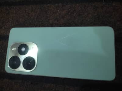 Whatsapp 0/3/2/2/4/0/1/3/4/6/6