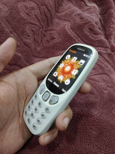 Orignal nokia 3310 with charger