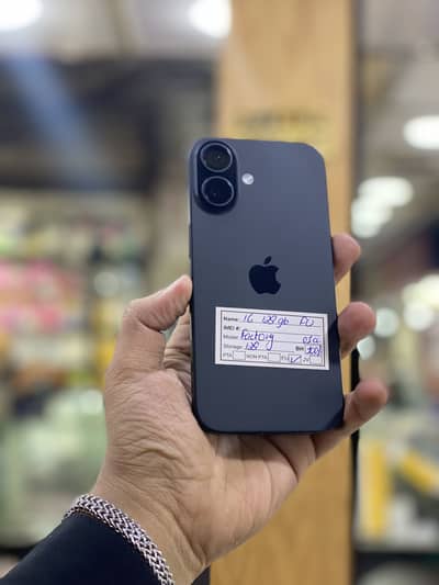 IPHONE 16 FACTORY UNLOCK 1 CYCLE 100 HEALTH