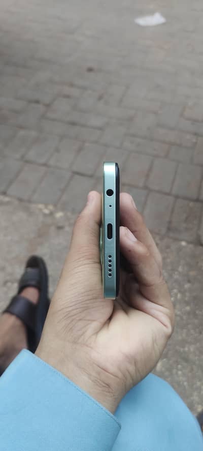 vivo Y27s. 8+8/128 GB