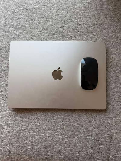 Apple Mac Book Air M4 2025 10 core 16/512 SSD.