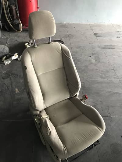 Parado 2012 2015 right front seat