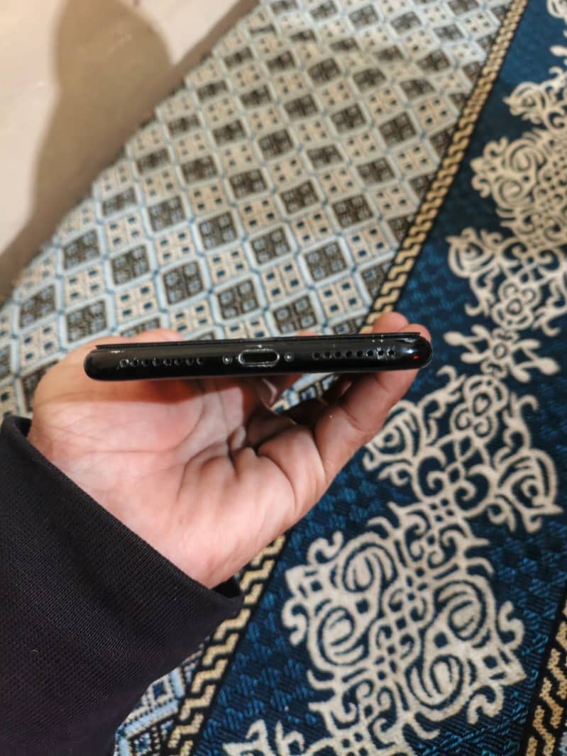 7plus 128GB Finger ok all jnuine 4