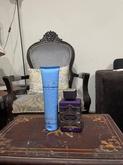 lattafa badee al oud perfume with orginal versace bodywash
