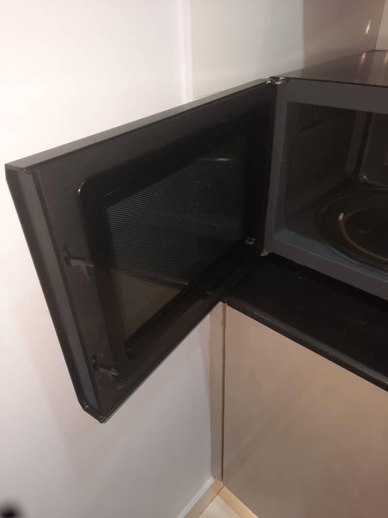 microwave 2