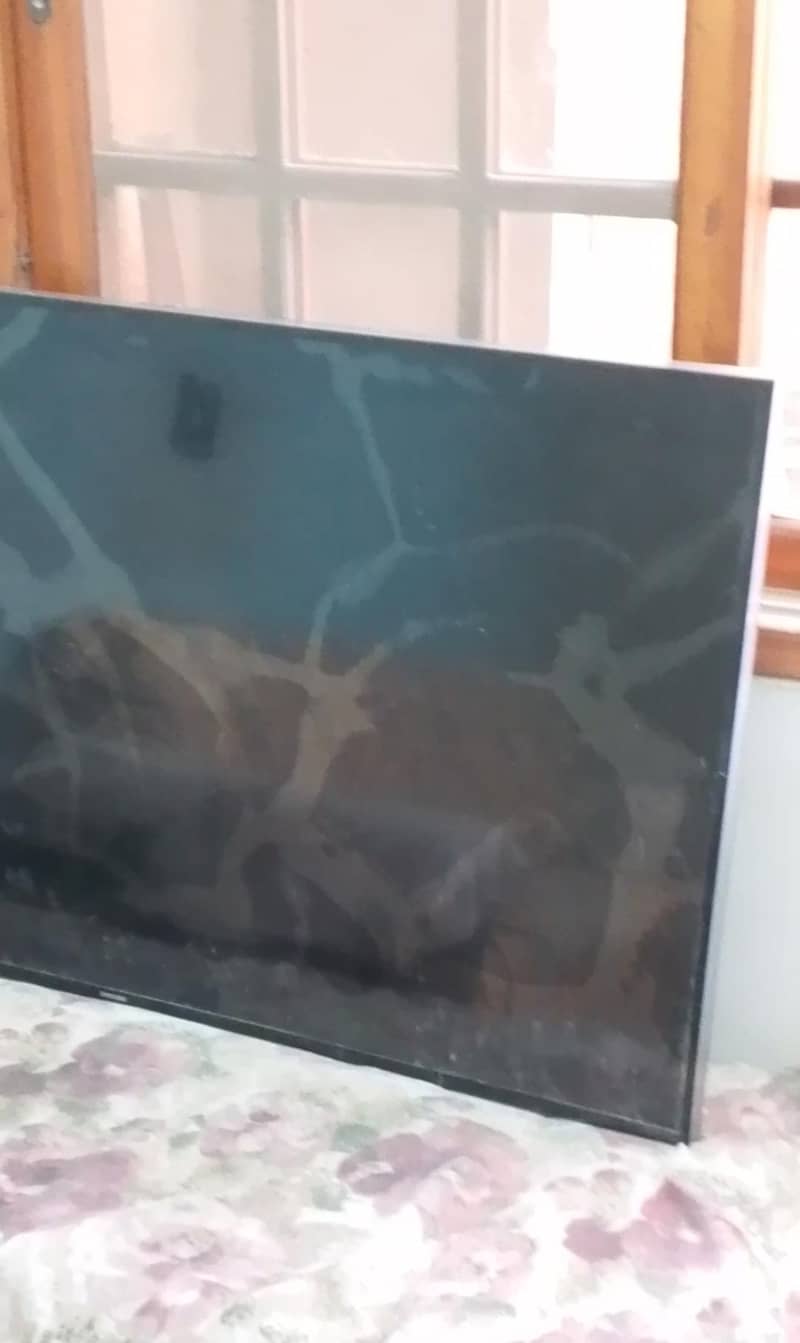 Fallen, screen broken 0