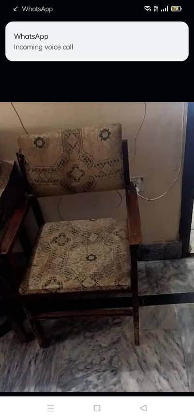 room Charis for sale