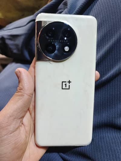 OnePlus 11 special. Edtion 16/512  lush mobile