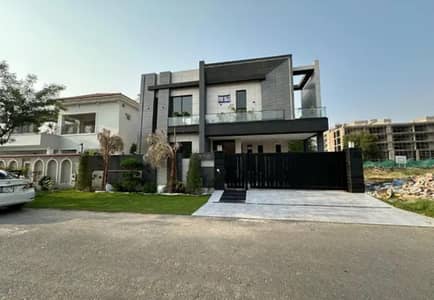 Elite Living: 1 Kanal Brand New House For Sale