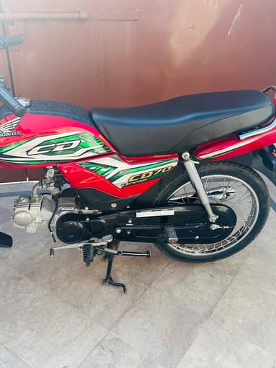 CD 70 Dream Bilkul new ha Sirf 6000 Chali ha