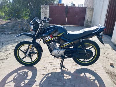 Yamaha ybr g 2022 model urgent sale