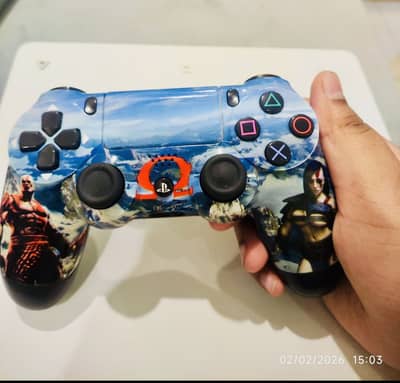 Play station 4 white edition storage 750 gb