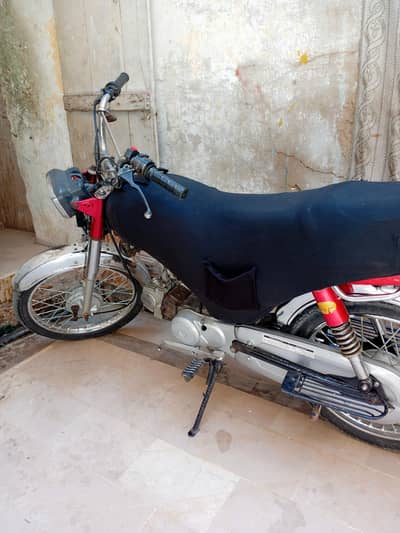 Honda CD 70 2011 Model new condition