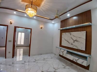 5 Marla Brand New Upper Portion For Rent