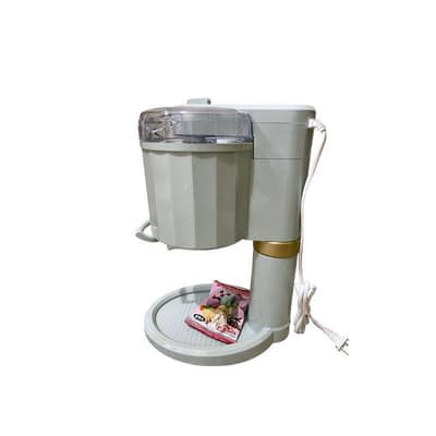 ice-cream maker