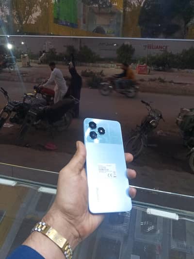 Realme note 50 box or Mobile 4 gb 128 gb all ok koi fold nh bilkul fin