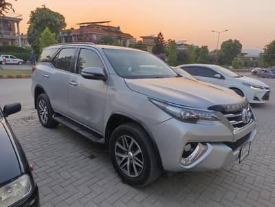 Fortuner 17/18