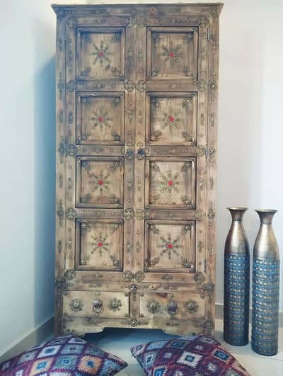 Wooden Cabinet with 8 Shelves – Pak Turk | Excellent Condition