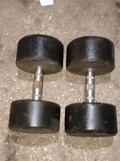 40 kg weight  on dumbbells each dumbbell  20 kg