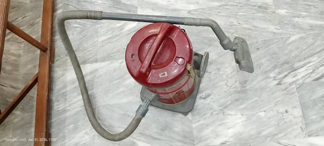 Hitachi Vacuum Cleaner